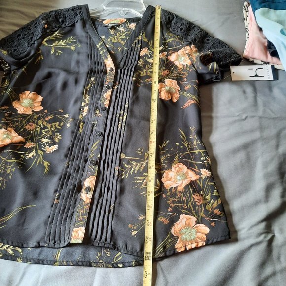 HANNAH Floral Crochet-Lace Pintuck Buttondown Blouse- NWT, Size PS - Picture 15 of 16